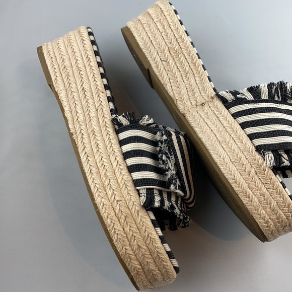 Toes espadrille canvas striped slides size 9 - Picture 3 of 6